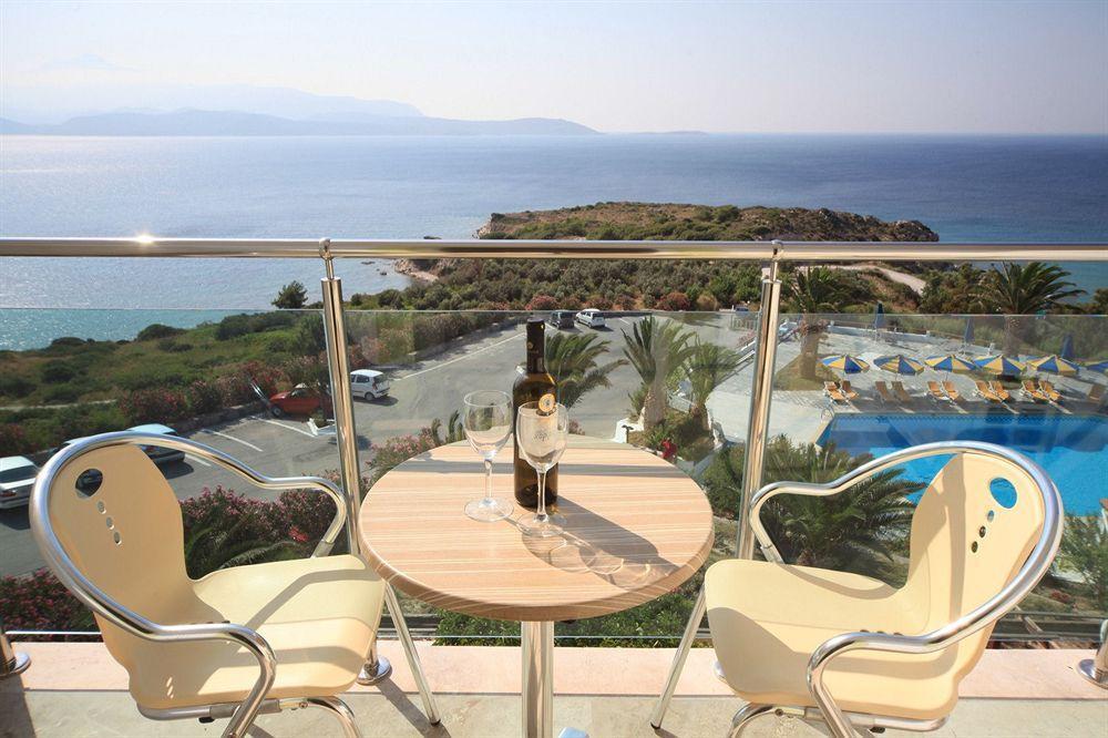 Princessa Riviera Resort Pythagóreion Instalações foto